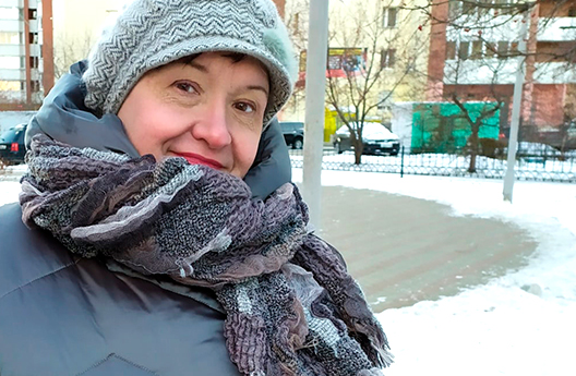 Стала выходить на улицу