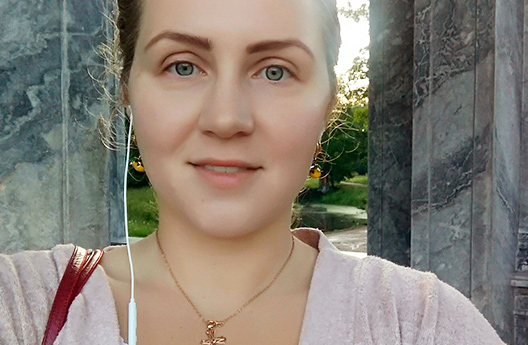 В детстве я жила с мечтами, что вот-вот сейчас я буду счастлива. К 30 годам этот момент не настал