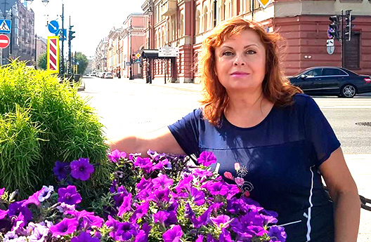 Раньше я не могла читать мелкий шрифт, и при вязании и шитье требовались очки