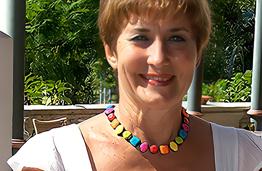 Лариса Лопатина