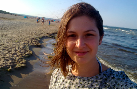После почти 10 лет вегетарианства и духовного поиска я стала есть мясо и рыбу