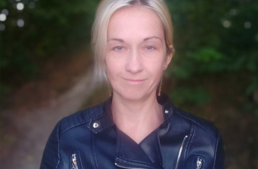 В 5 лет сын не говорил. Сейчас ему 10, он занимается в театральном кружке, социализуется в школе